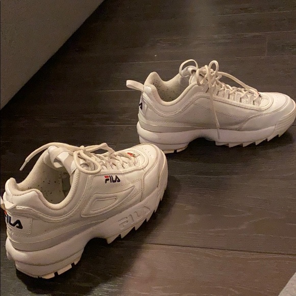 Filas - Picture 2 of 2